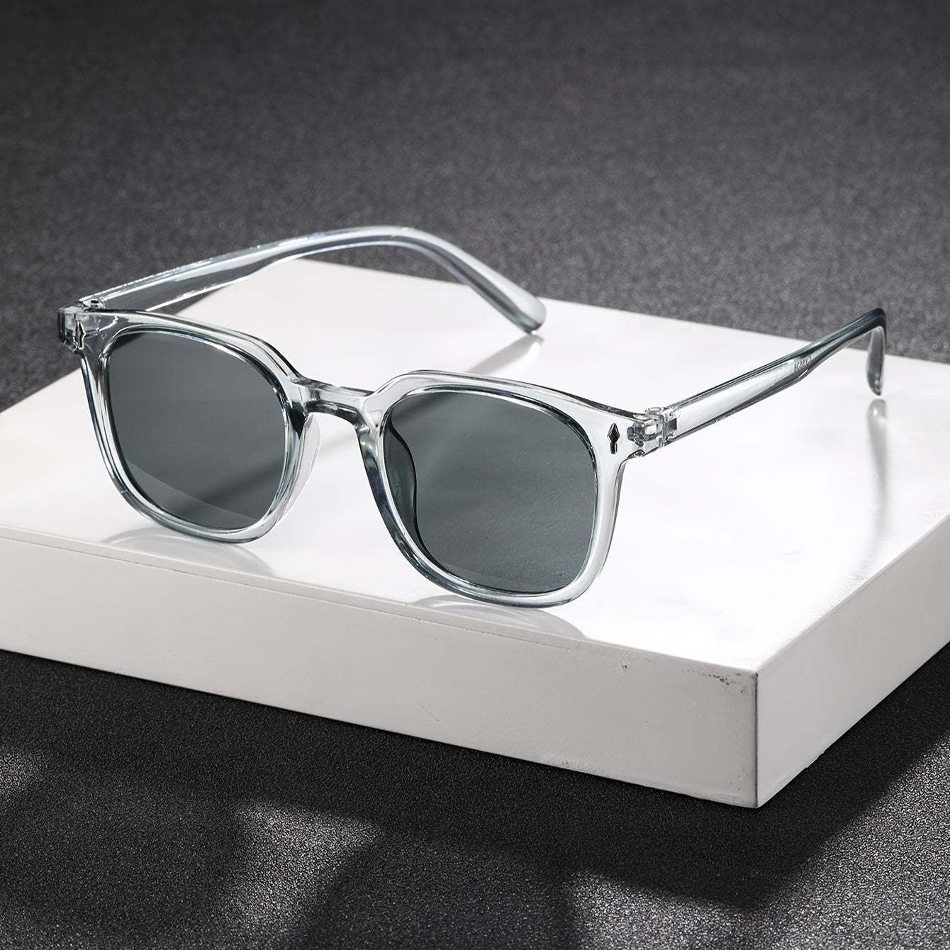 WEXLEY – PEMBROKE SUNGLASSES